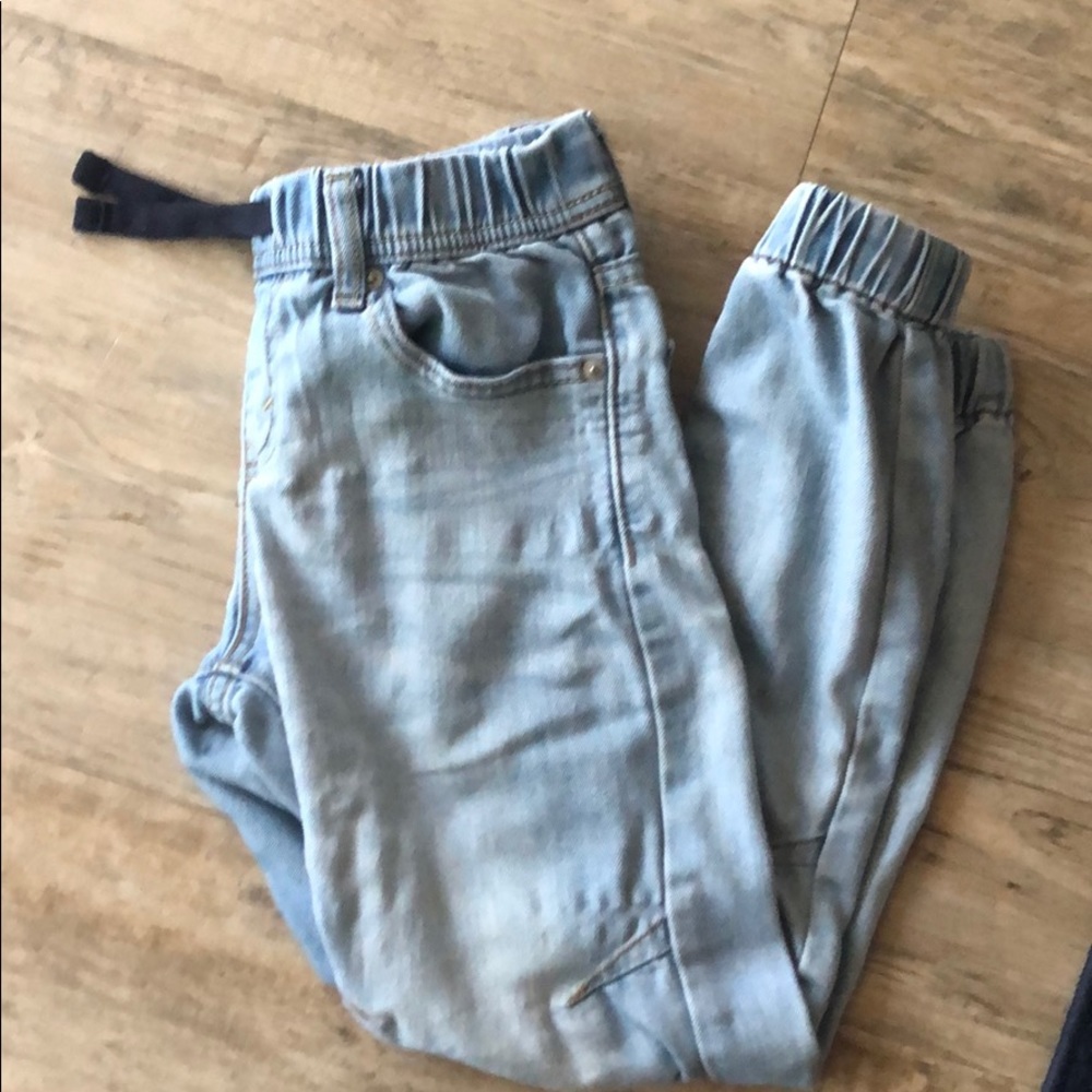 Boys Levi joggers 8